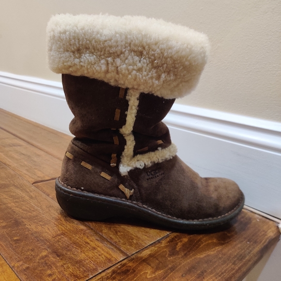 UGG leather rain/winter boots - Picture 5 of 7